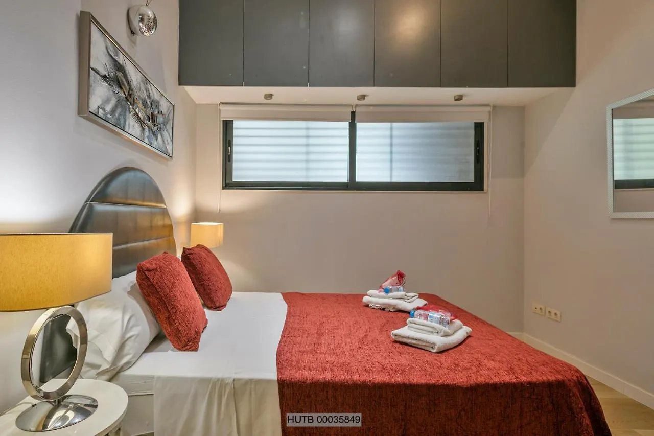 Alcam Les Corts Daire Barselona İspanya